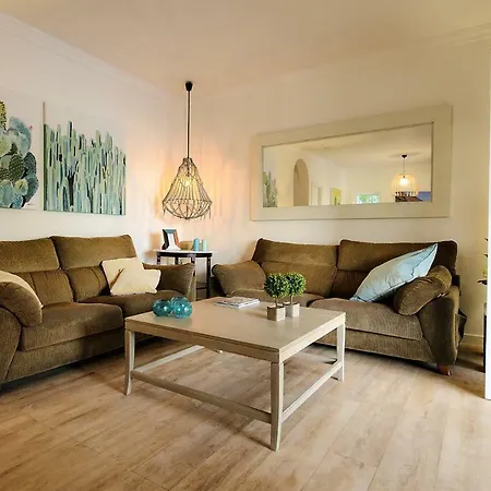 La Retreat * Тиас