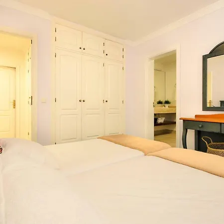 La Retreat * Тиас