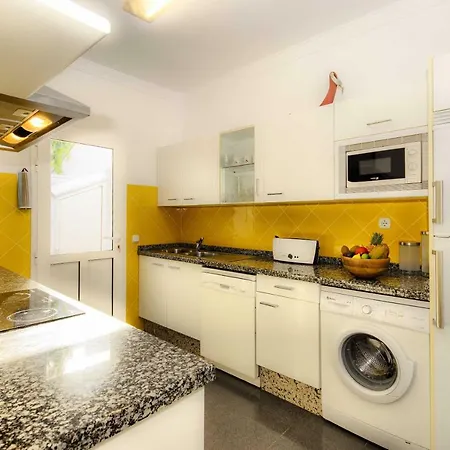 La Retreat * Тиас